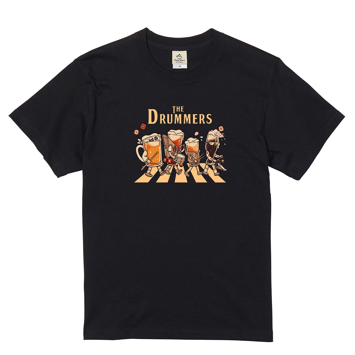 THE DRUMMERS | ビールたちのドラム演奏 横断歩道 面白Tシャツ【ドラム好き・ビール好き・ギフトに最適】